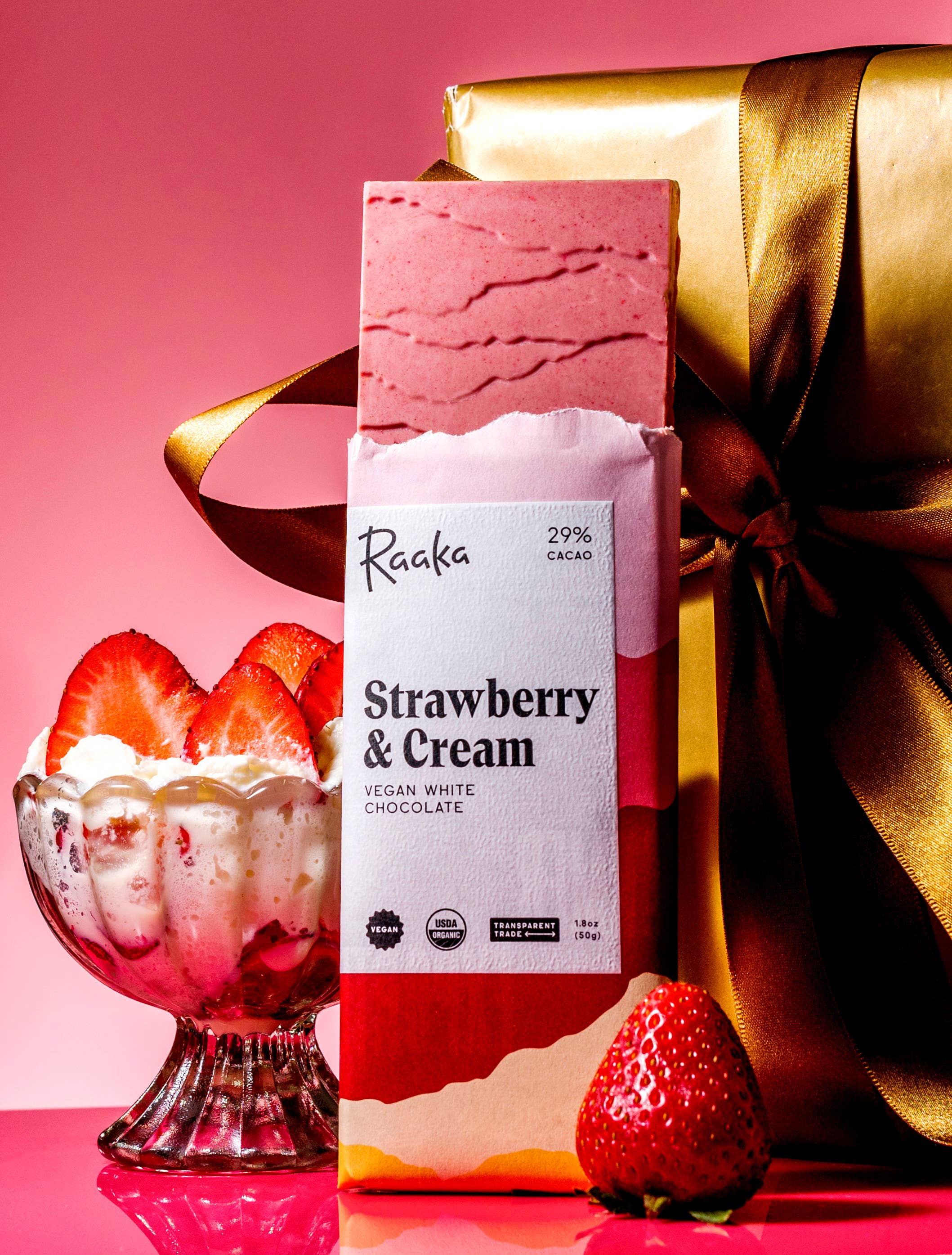 Strawberry & Cream White Chocolate Bar - Image 8