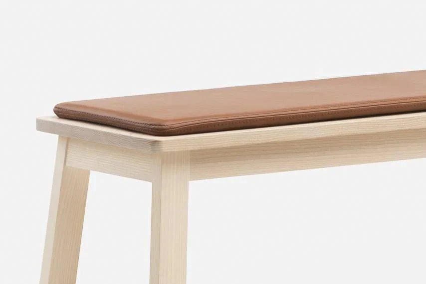 442 Low Bench: 3 Seater - Image 4