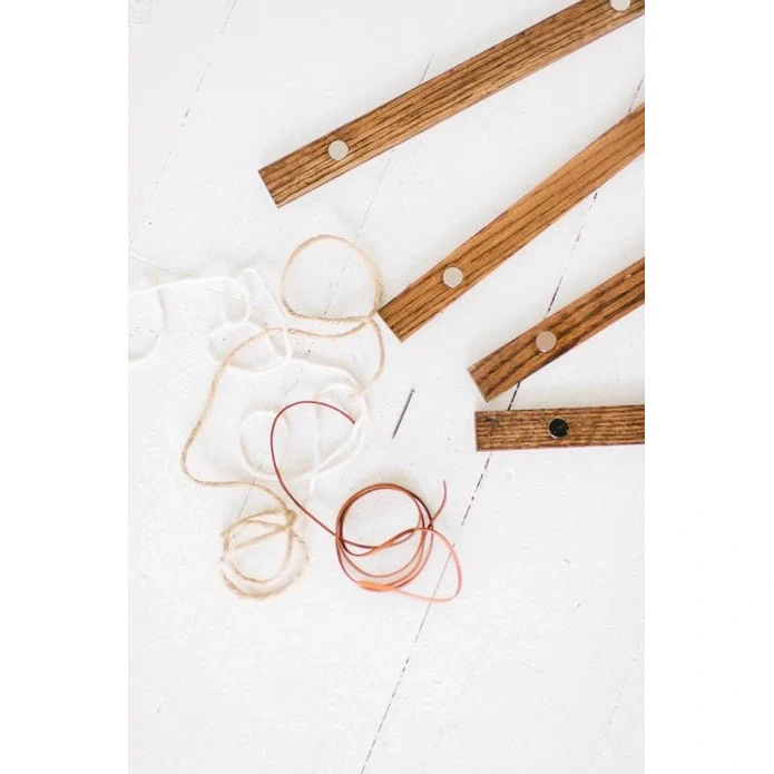 9" Magnetic Poster Hanger Frame - Image 8