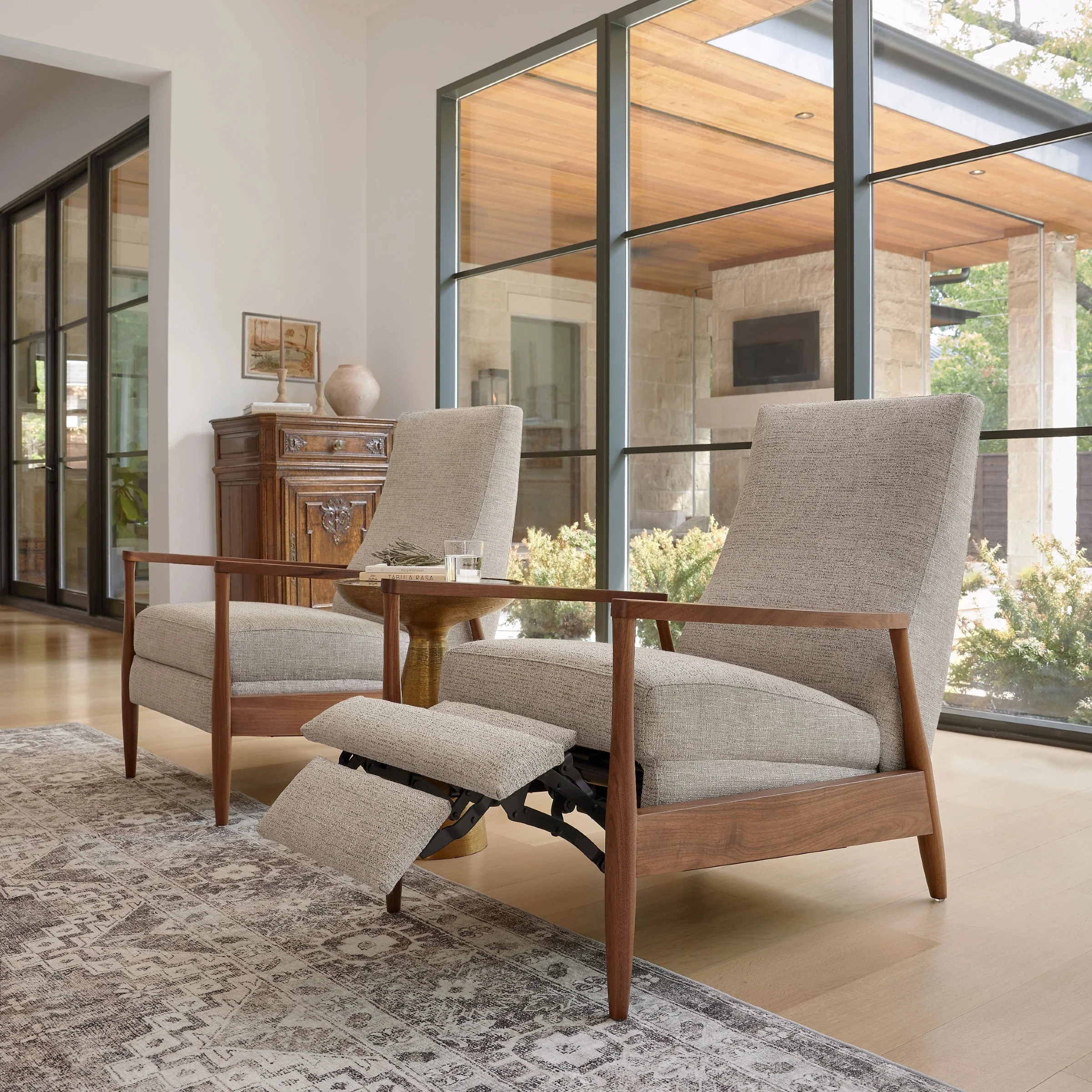 Aston Re-Invented Recliner - Image 10