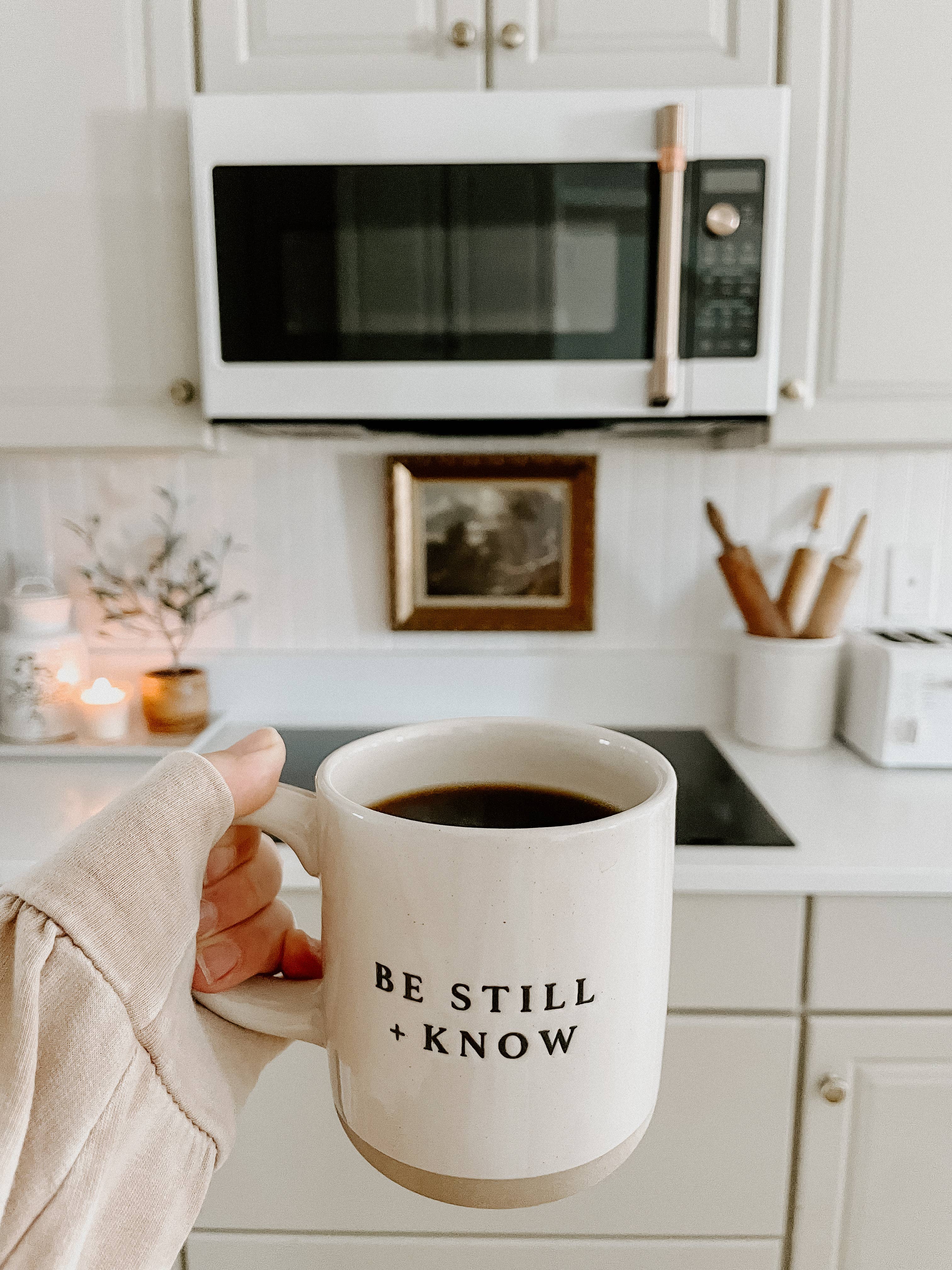 Be Still and Know Mug - Image 4