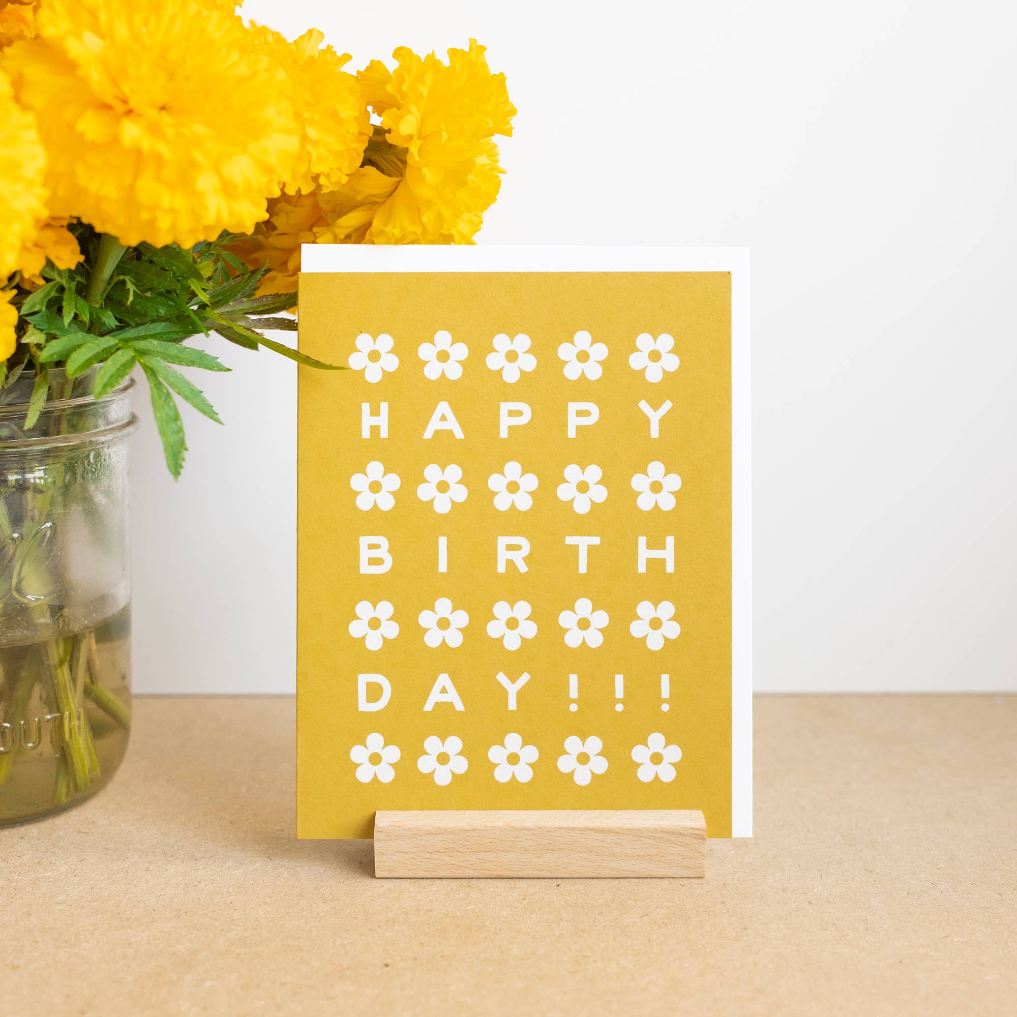 Birthday Daisies Card - Image 3
