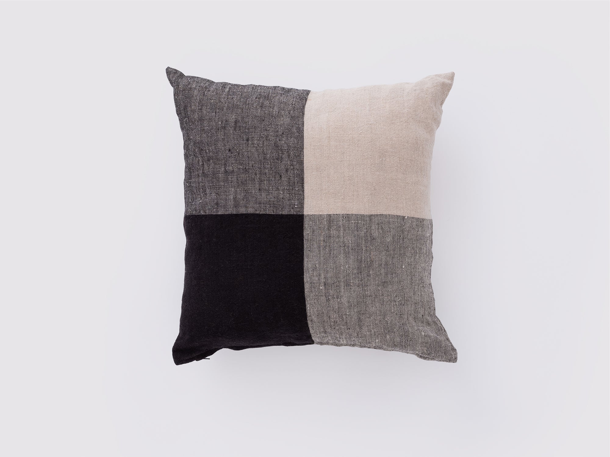 Black Largo Pillow - Image 2
