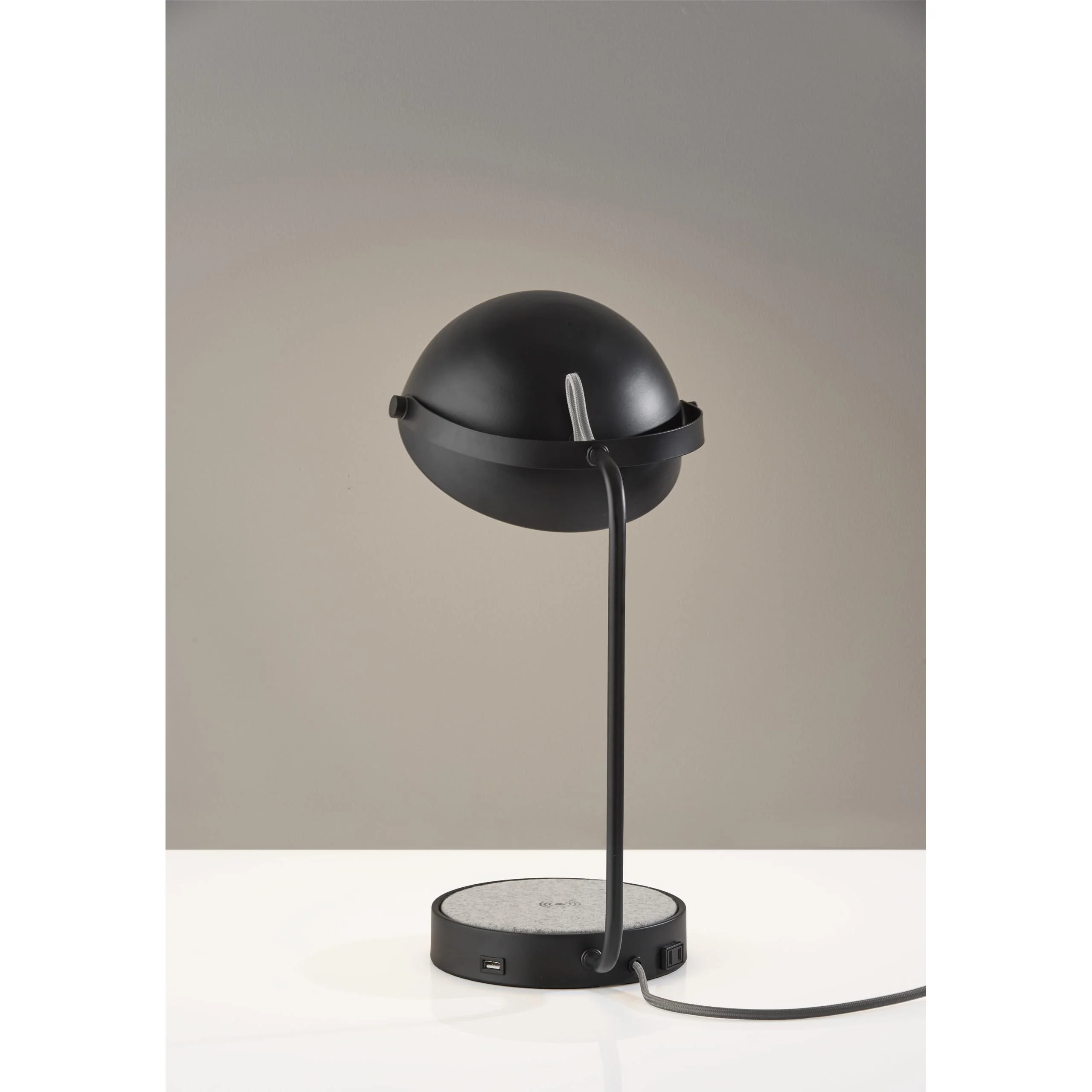 Brooks Table Lamp with Charging Pad - Image 6