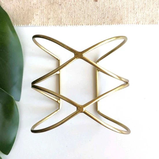 Calera Crossed Cuff - Image 2
