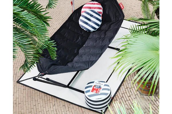 Carpretty Grand Frame Indoor/Outdoor Area Rug - Image 4