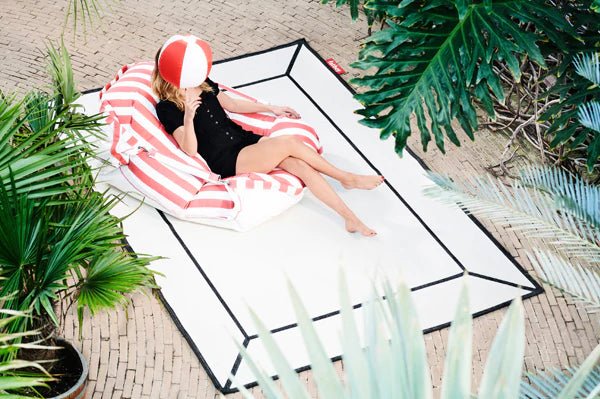 Carpretty Grand Frame Indoor/Outdoor Area Rug - Image 5