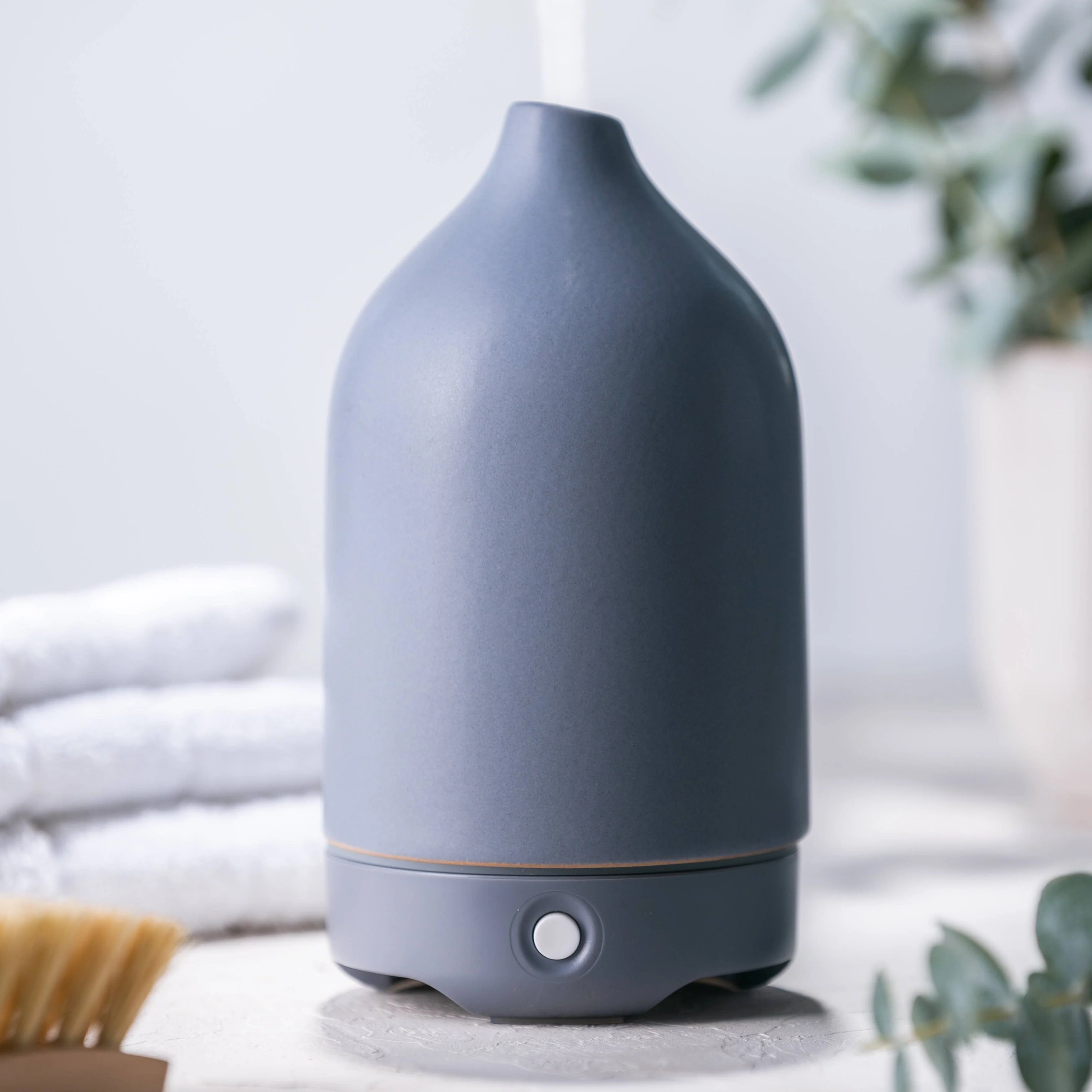 Ceramic Vase Essential Oil Diffuser - Image 3