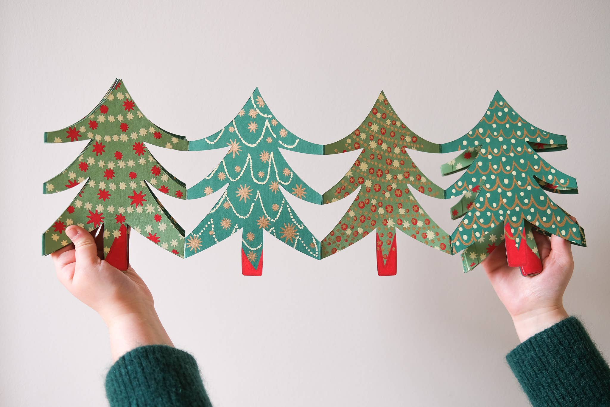 Christmas Trees Folded Garland - Image 3