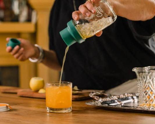 Cocktail Shaker & Strainer Lid - Image 8