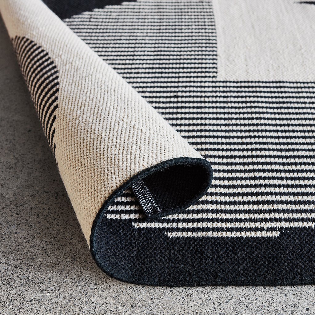 Construct Reversible Rug - Image 8
