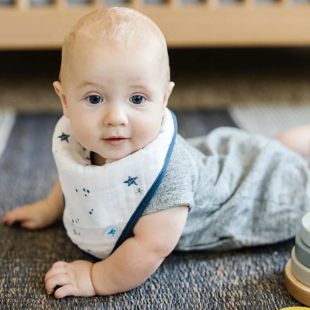 Cotton Muslin Fleece Bandana Bibs: Planetary - Image 5
