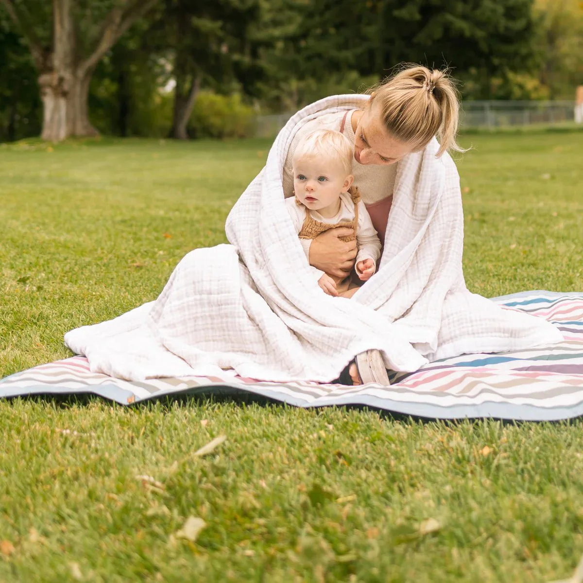 Cotton Muslin Quilted Throw: Tan Gingham - Image 4