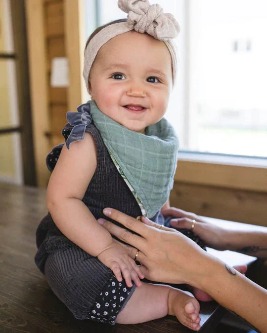 Cotton Muslin Reversible Bandana Bib 2 Pack: Tropical Leaf - Image 4
