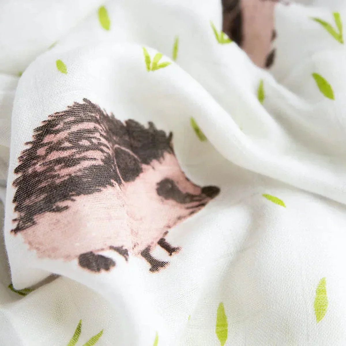 Deluxe Muslin Swaddle 2 Pack: Charcoal + Hedgehog - Image 6