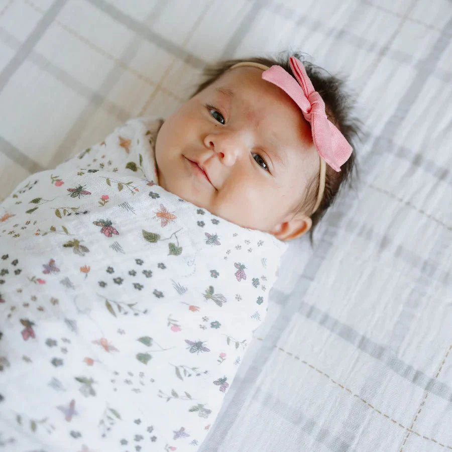 Cotton Muslin Swaddle 3 Pack: Garden Bees - Image 5