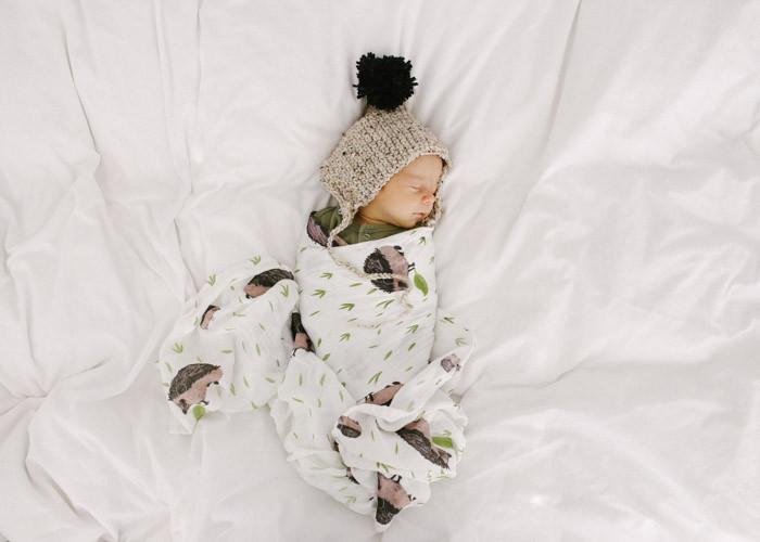 Cotton Muslin Swaddle: Hedgehog - Image 2