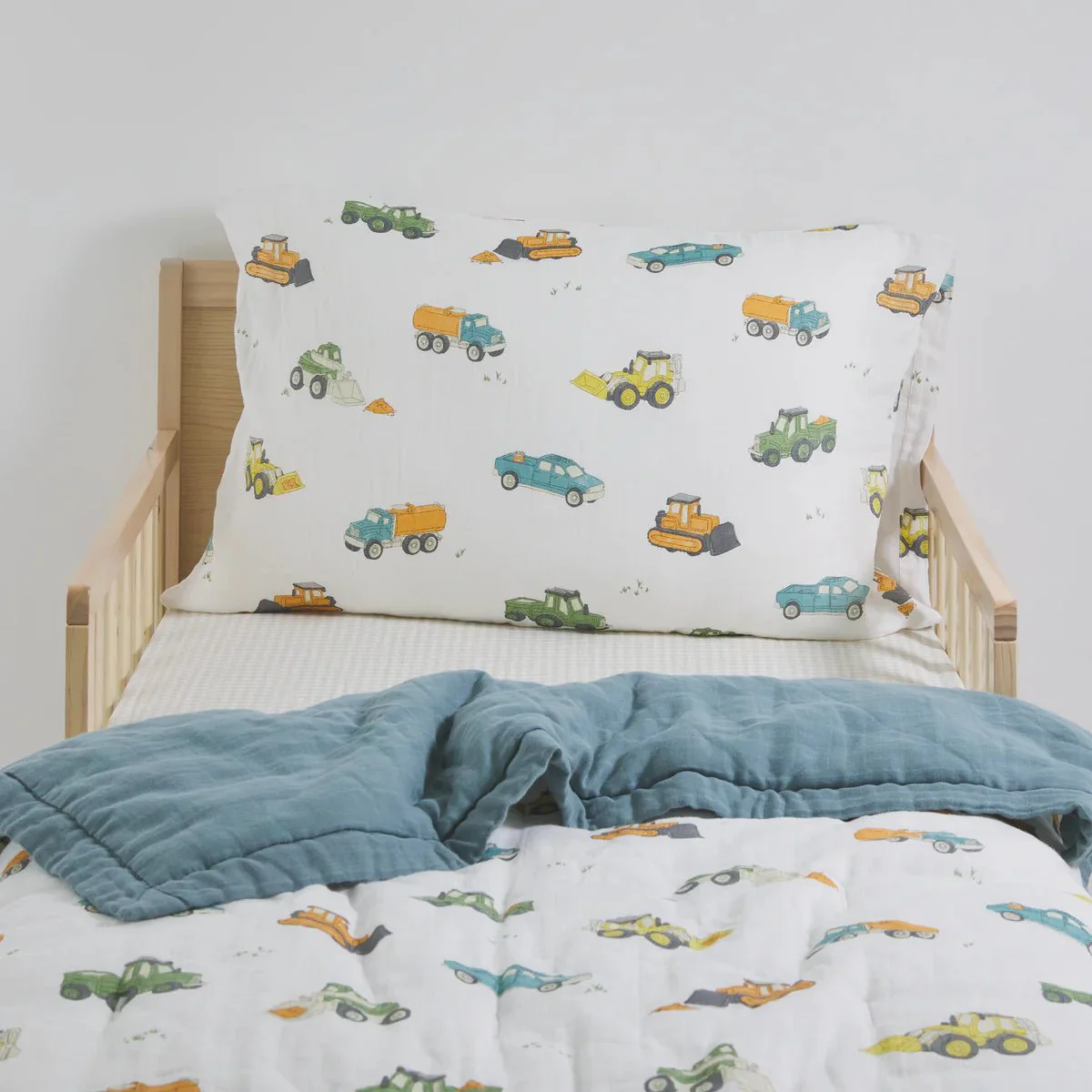 Cotton Muslin Toddler Bedding: Work Trucks - Image 6