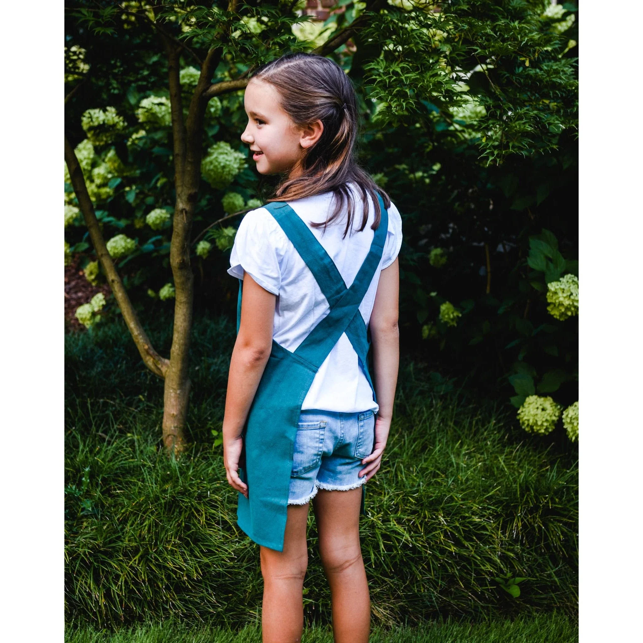 Cross Back Kids Apron - Image 2