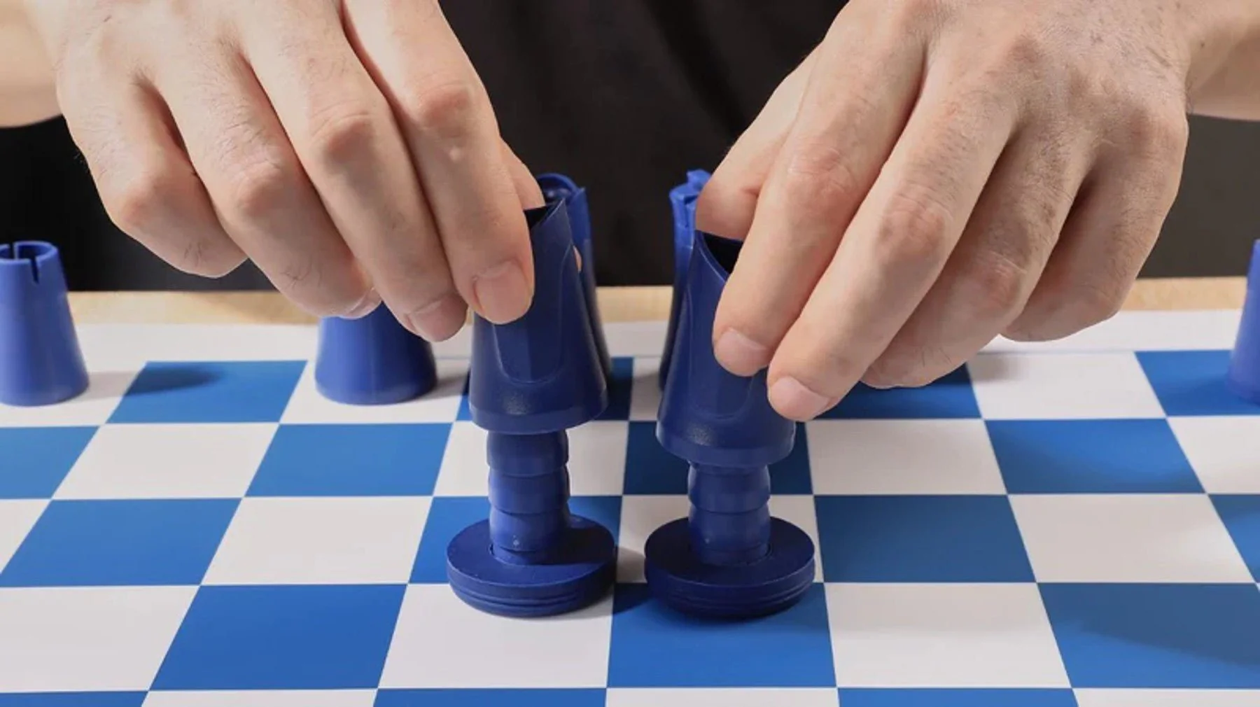 Crownes Chess Set - Image 2