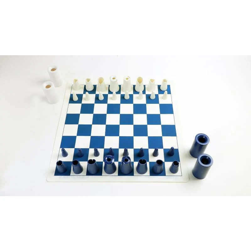 Crownes Chess Set - Image 3