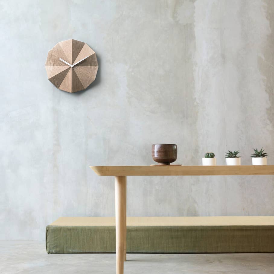 Delta Clock: Oak - Image 5
