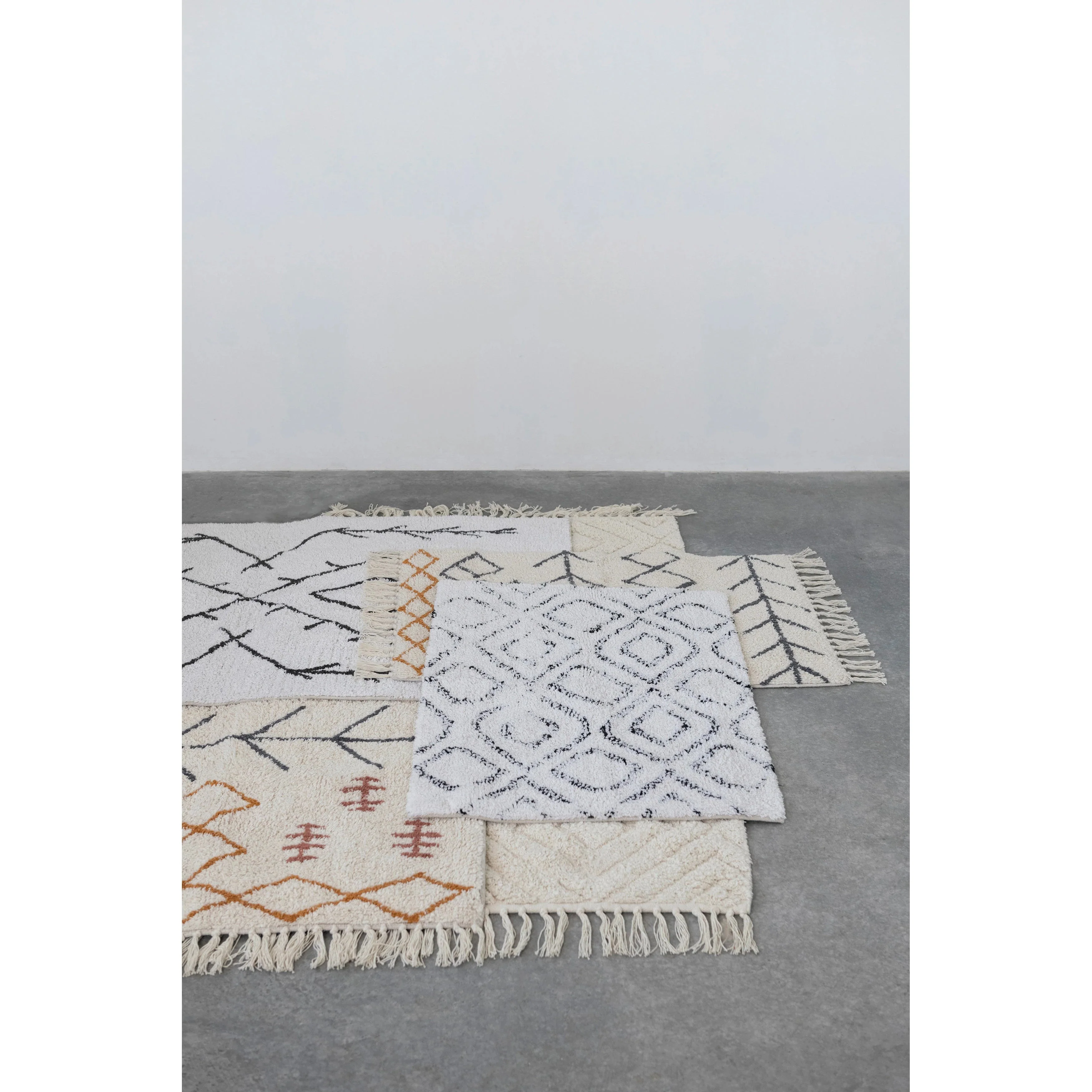 Diamond Pattern Tufted Rug - Image 2