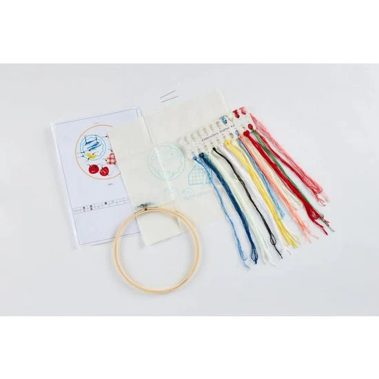 Embroidery Kit: Picnic - Image 3