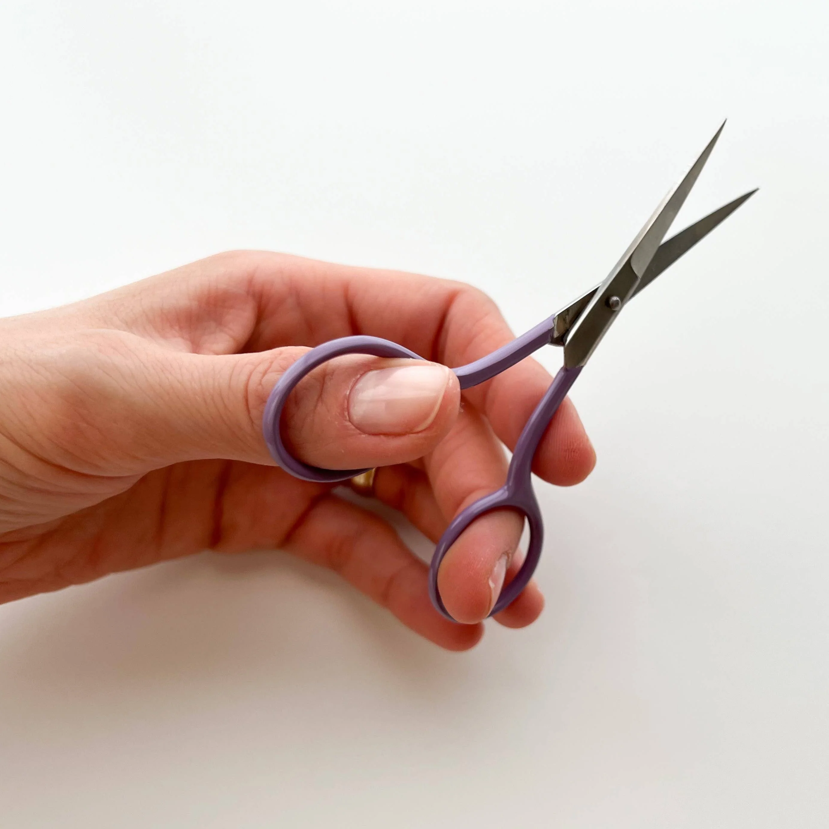 Colorful Embroidery Scissors - Image 5