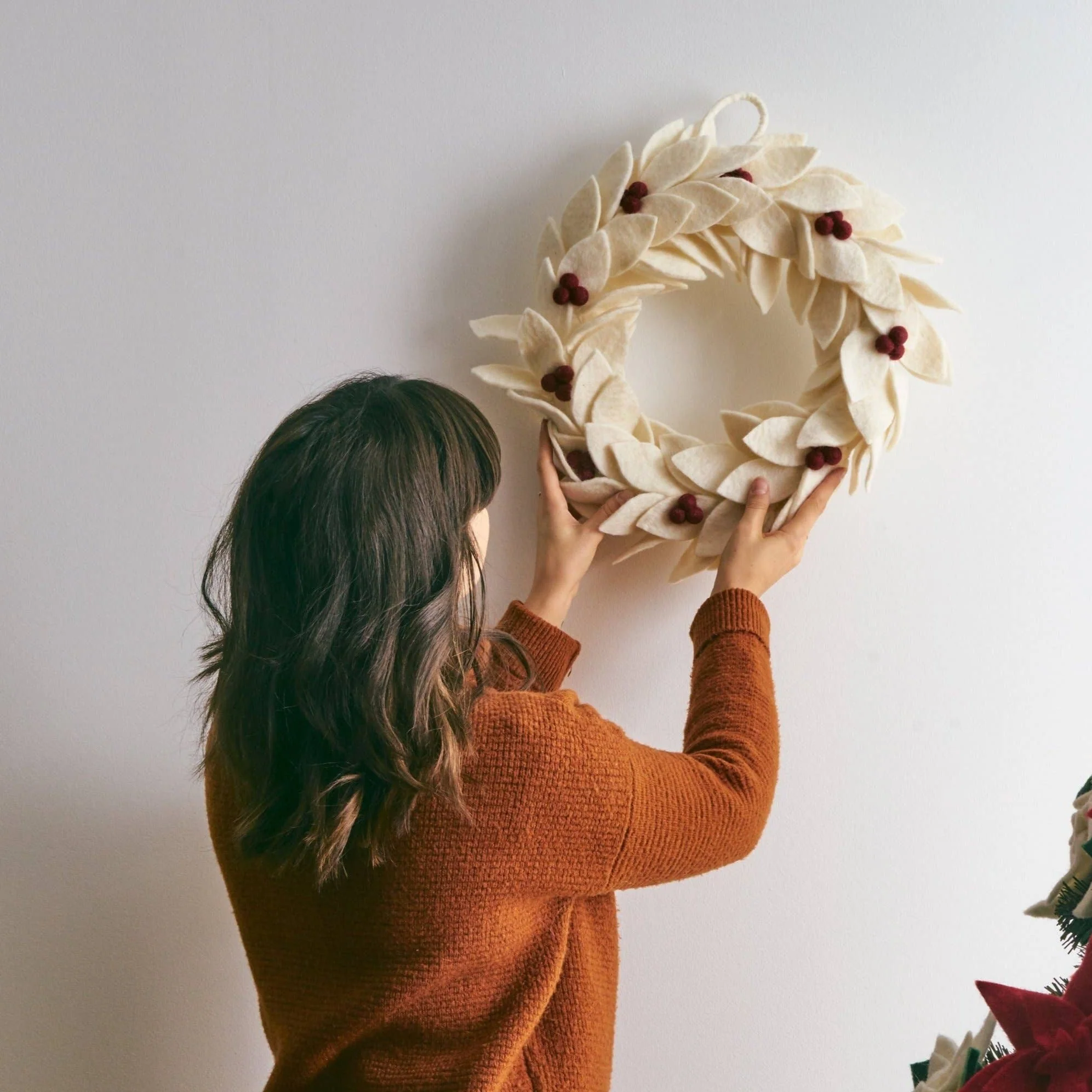 Felt Holiday Wreath - Image 2