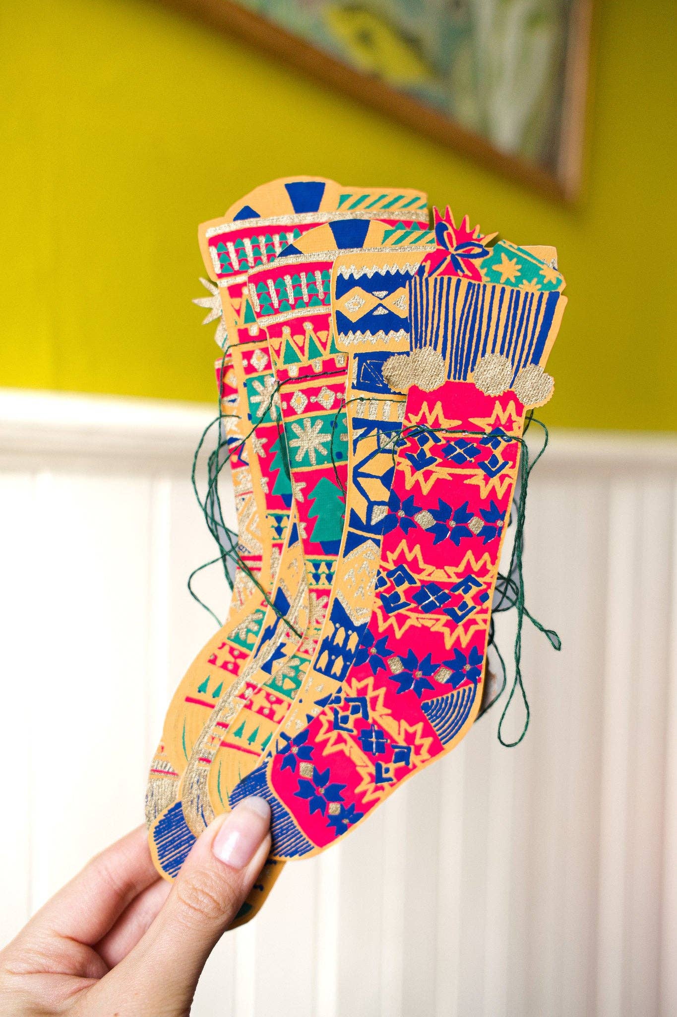 Festive Stockings Garland - Image 5