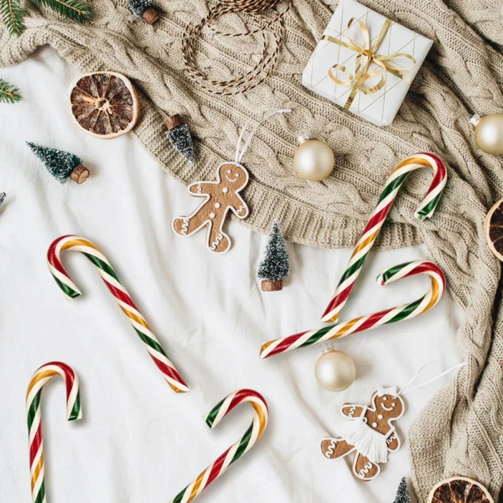 Sugar Cookie Candy Cane filled w/ Cream - Image 2