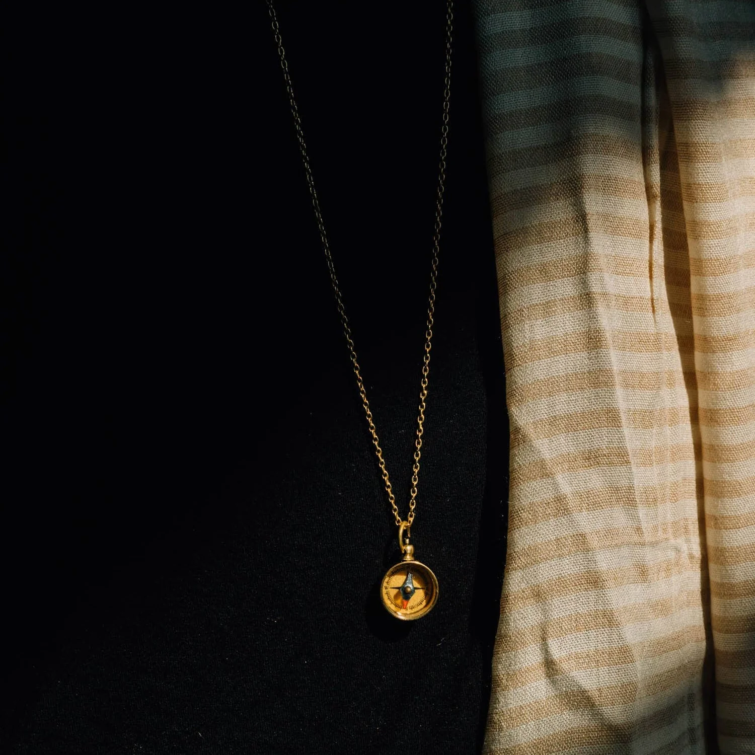 Find Your Way Compass Necklace - Image 4