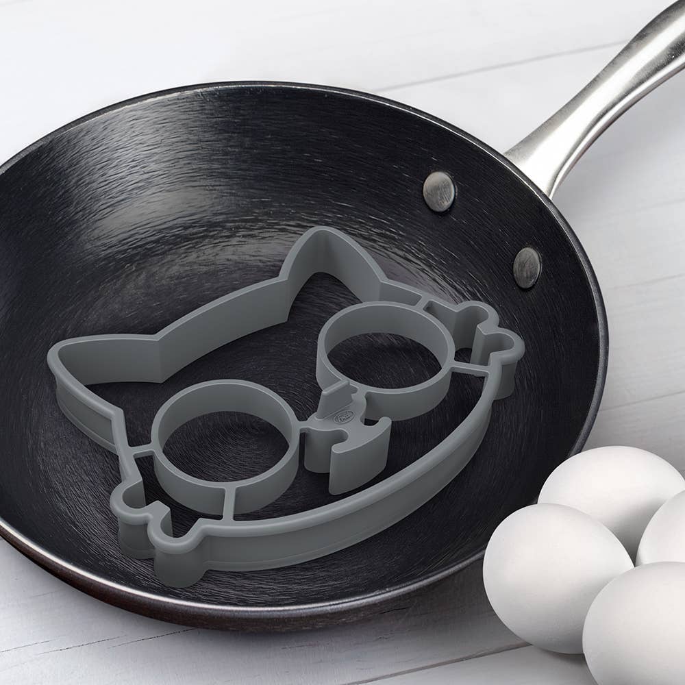 Funny Side Up Fried Egg Mold: Cat - Image 4