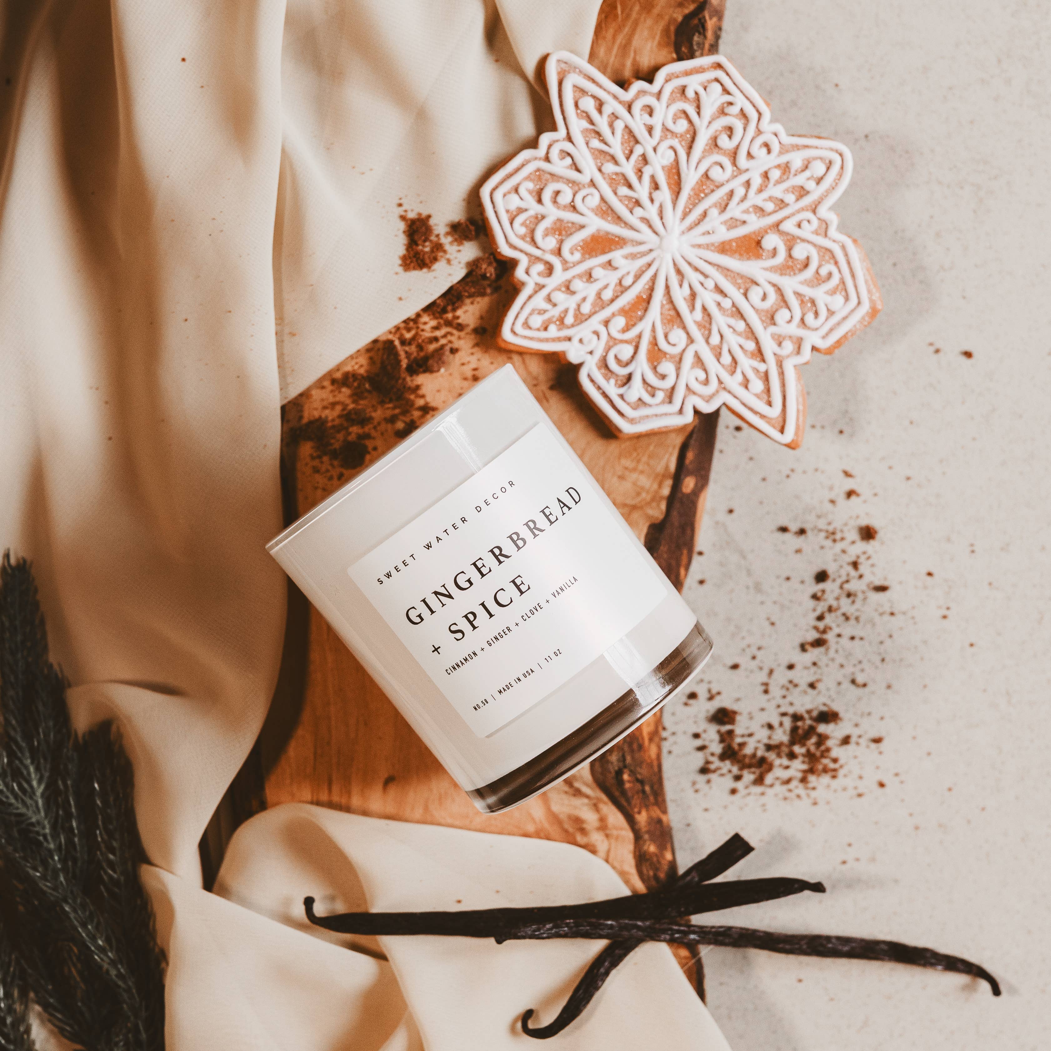 Gingerbread and Spice Candle - Image 3
