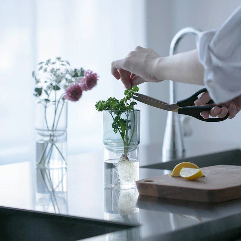 Glass Flower Vase - Image 11