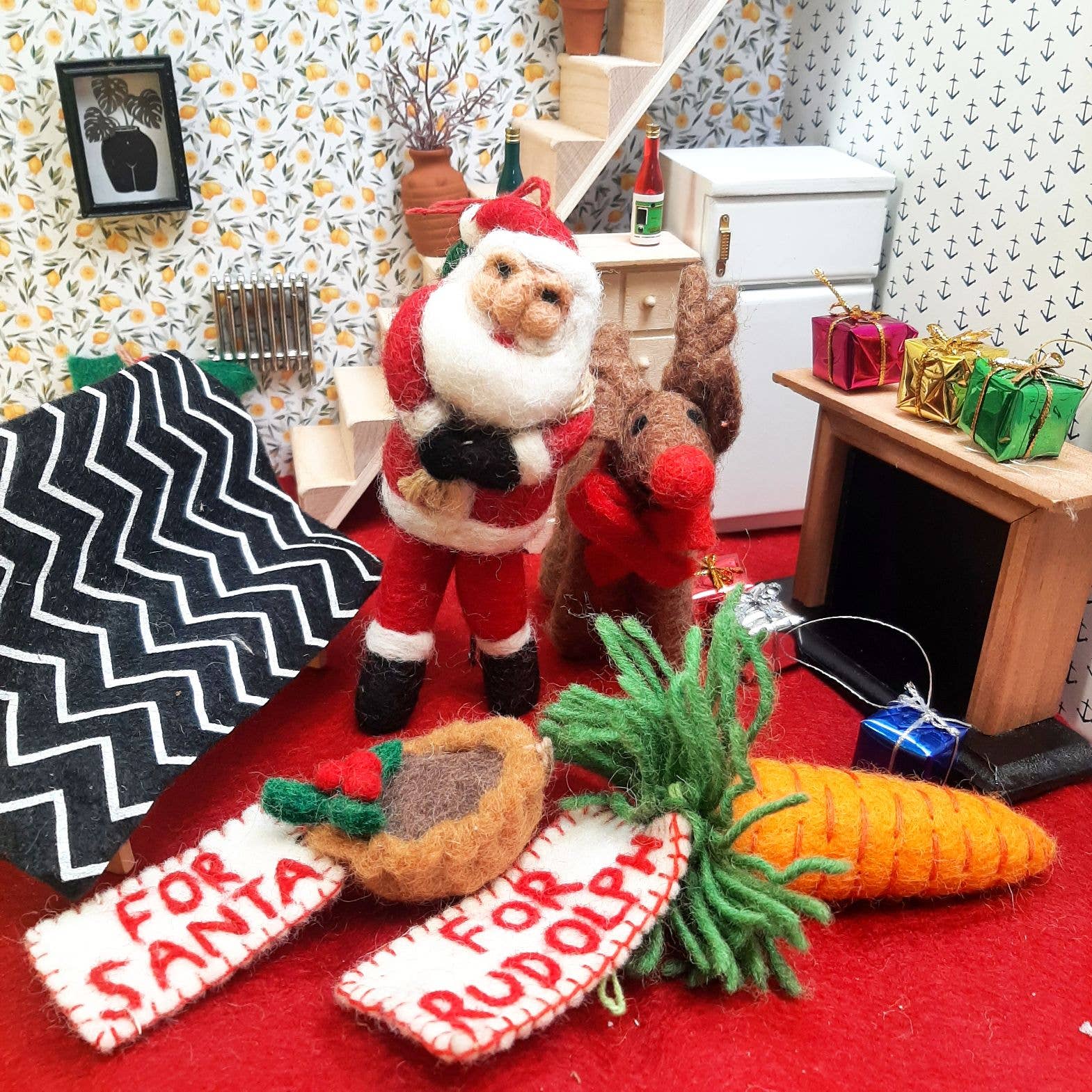 Snack for Rudolph Felt Ornament - Image 3