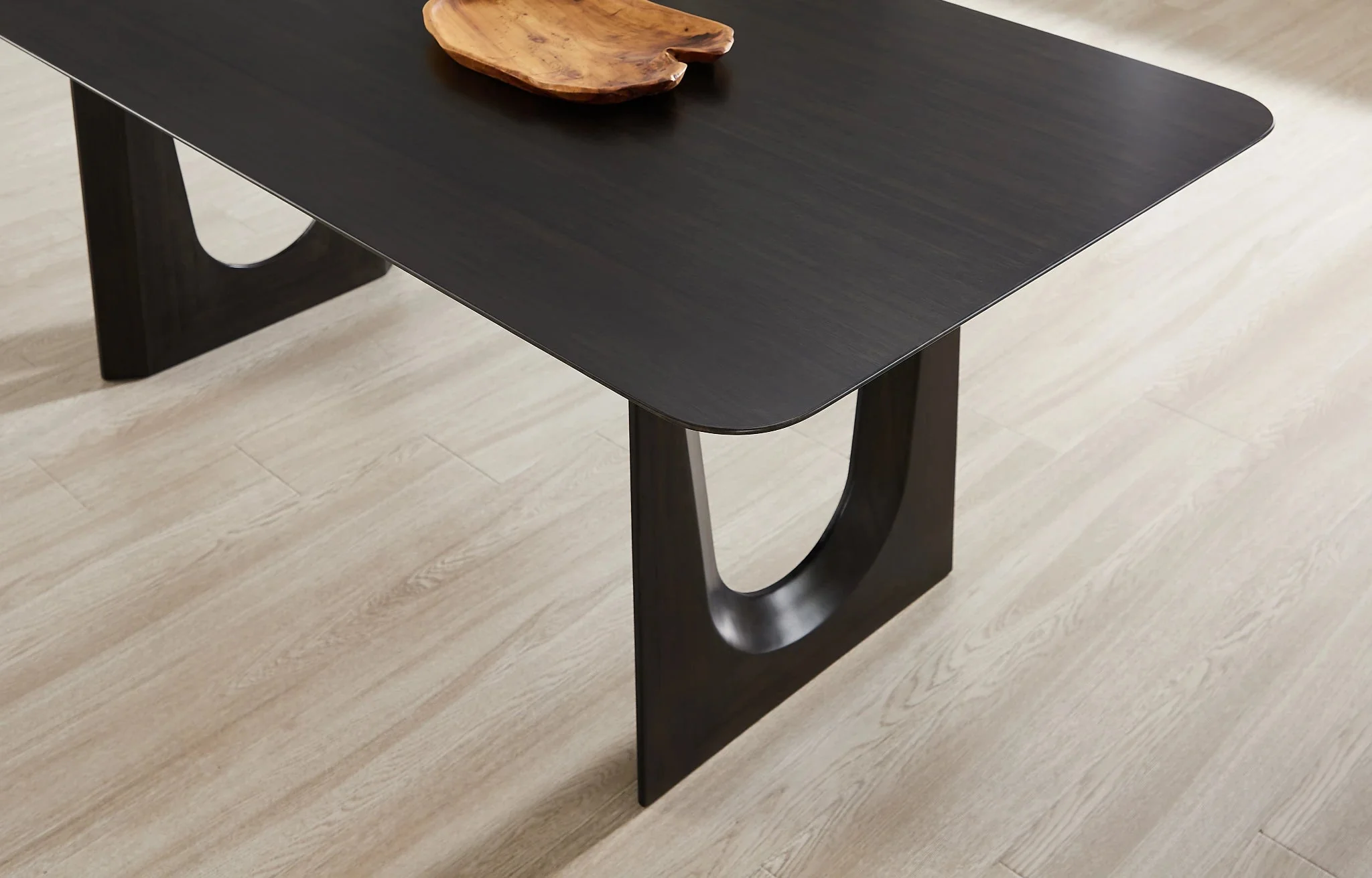 Hanna Dining Table - Image 10