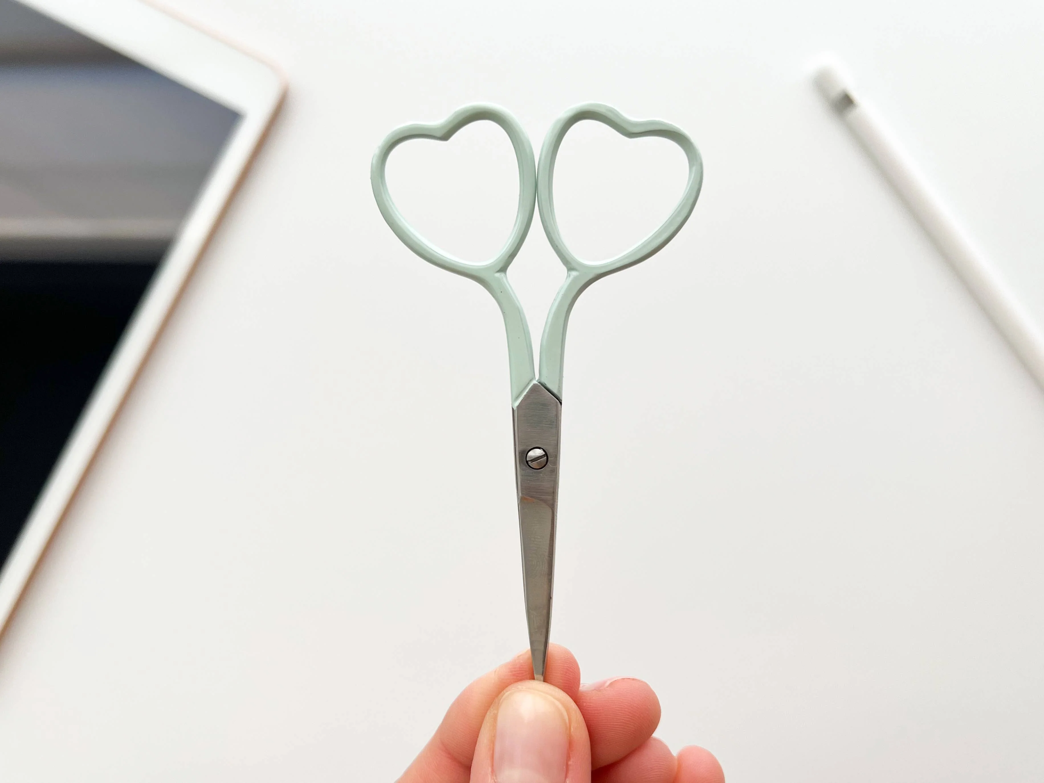 Heart Embroidery Scissors - Image 3