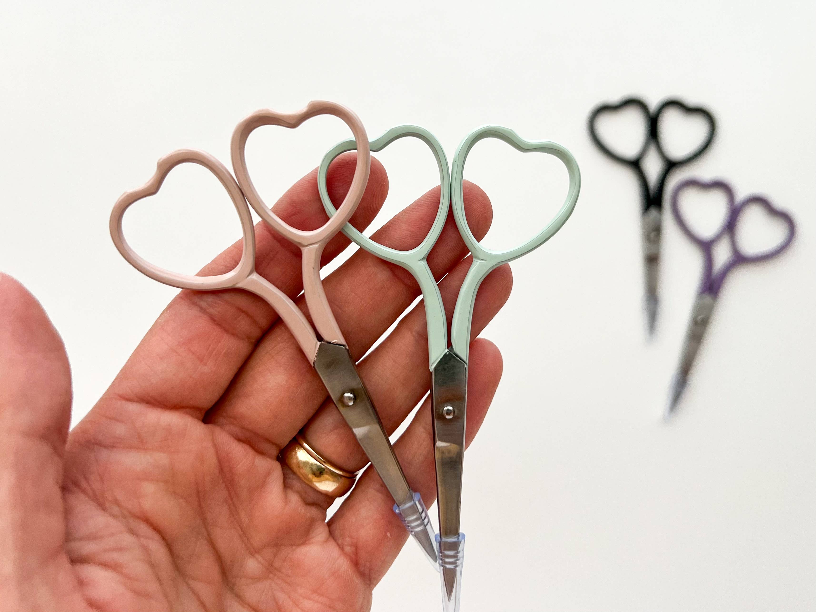 Heart Embroidery Scissors - Image 4
