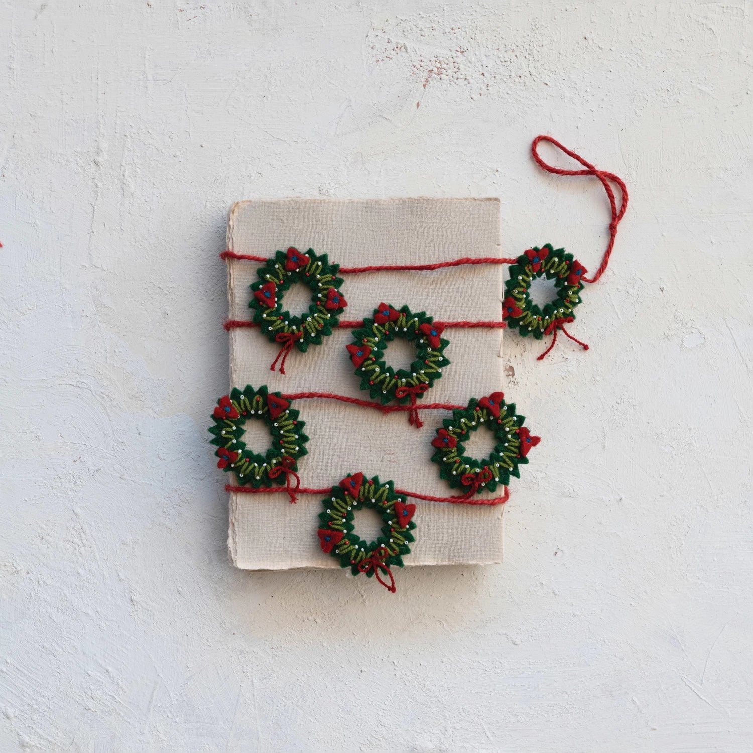 Holiday Wreaths Wool Felt Garland - Image 3
