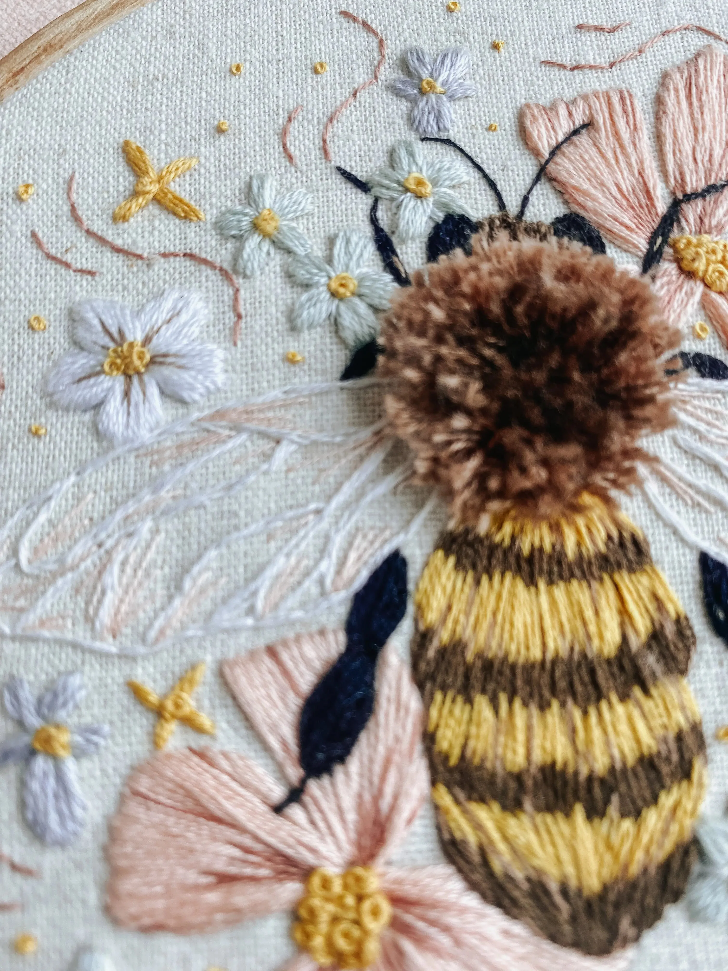 HoneyBee Embroidery Kit - Image 2