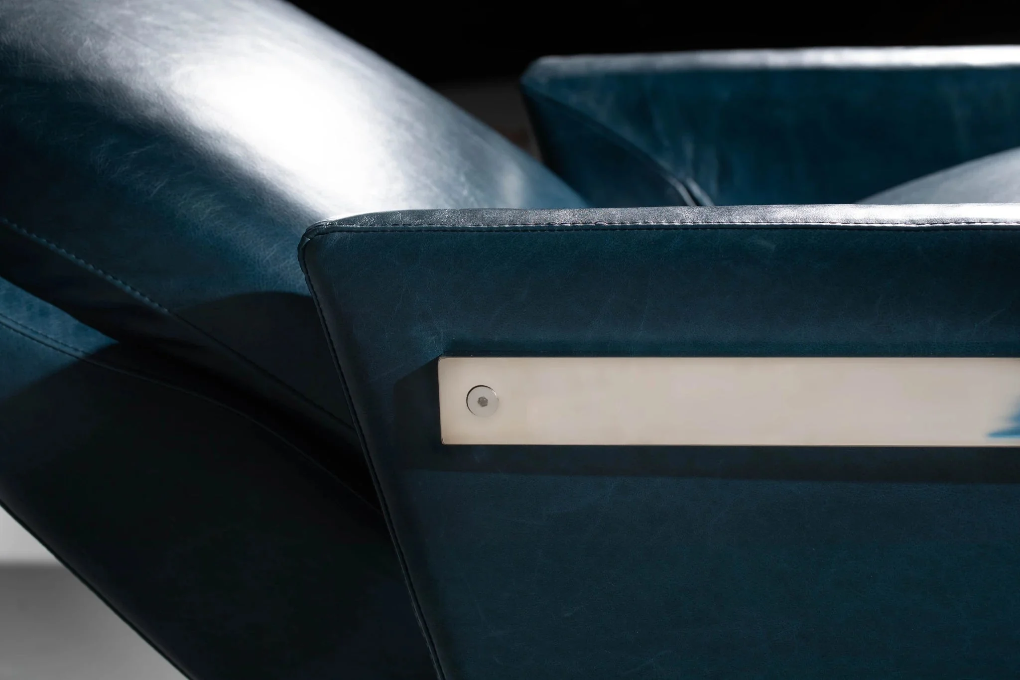Isla Re-Invented Recliner - Image 11
