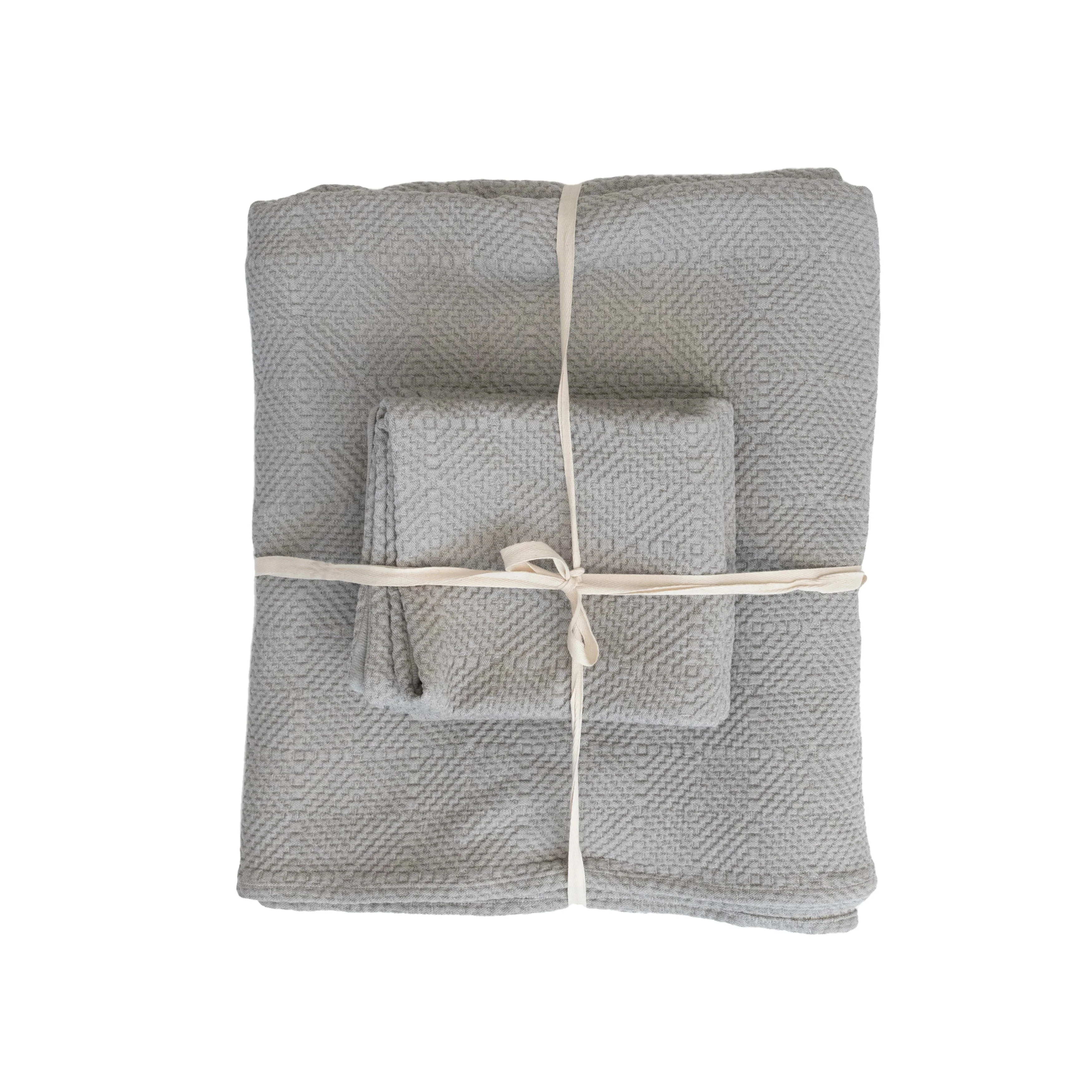 Jacquard Bedding with Shams - Image 3