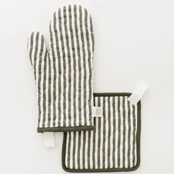 Keepsake Quilted Linen Oven Mitt + Potholder Set - Image 3
