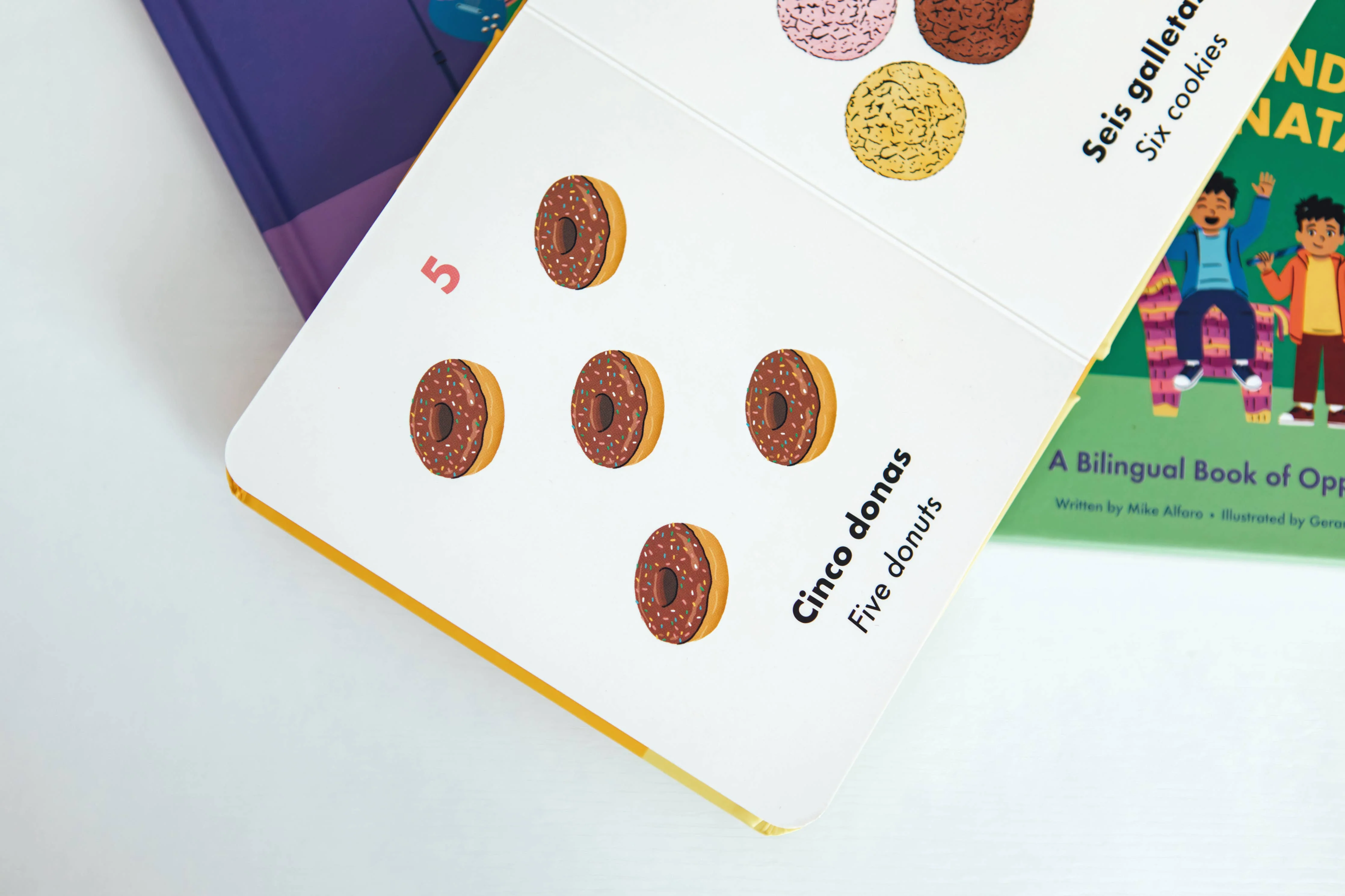 La Plaza: A Collection of Bilingual Books - Image 3