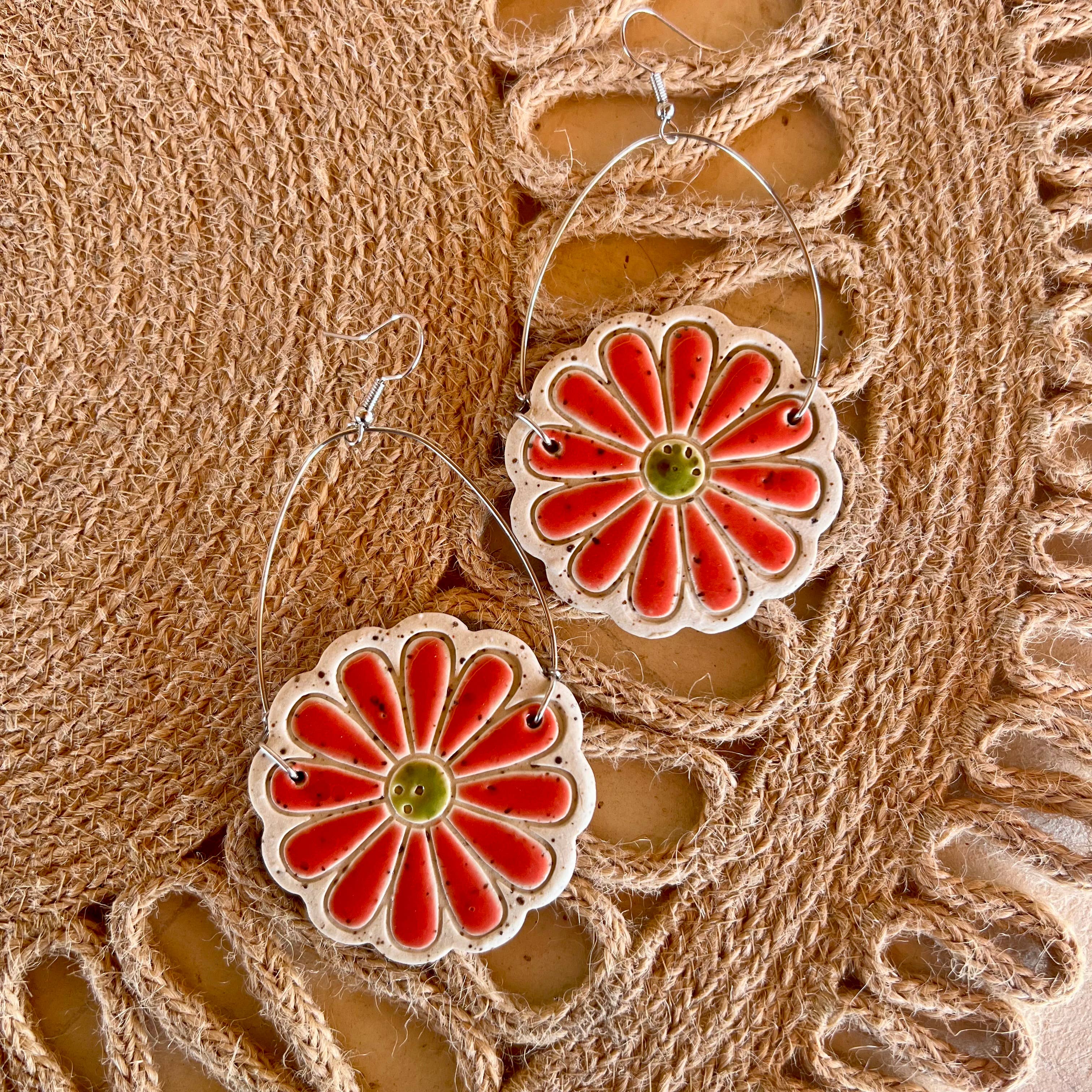 Lazy Daisy Drop Earrings - Image 3