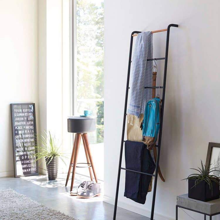 Tower Leaning Ladder Hanger - Image 3