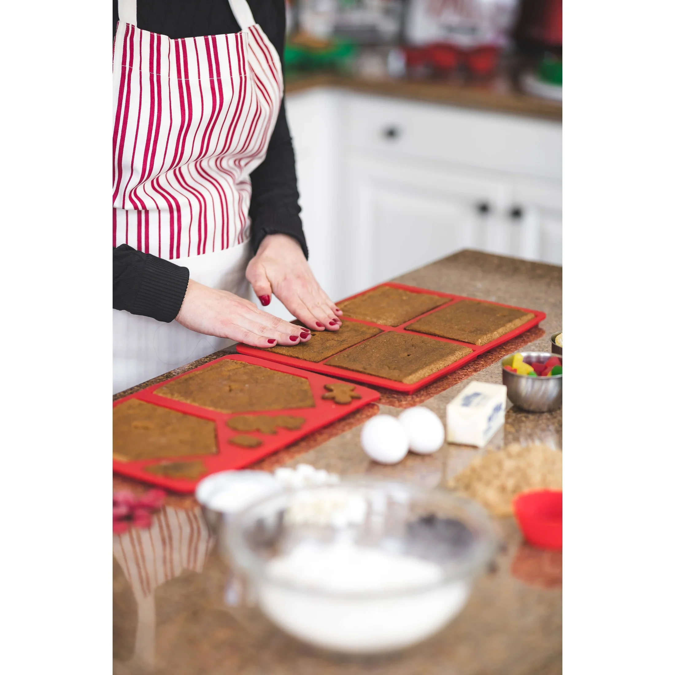 Make Your Own Gingerbread House Baking Set - Image 5