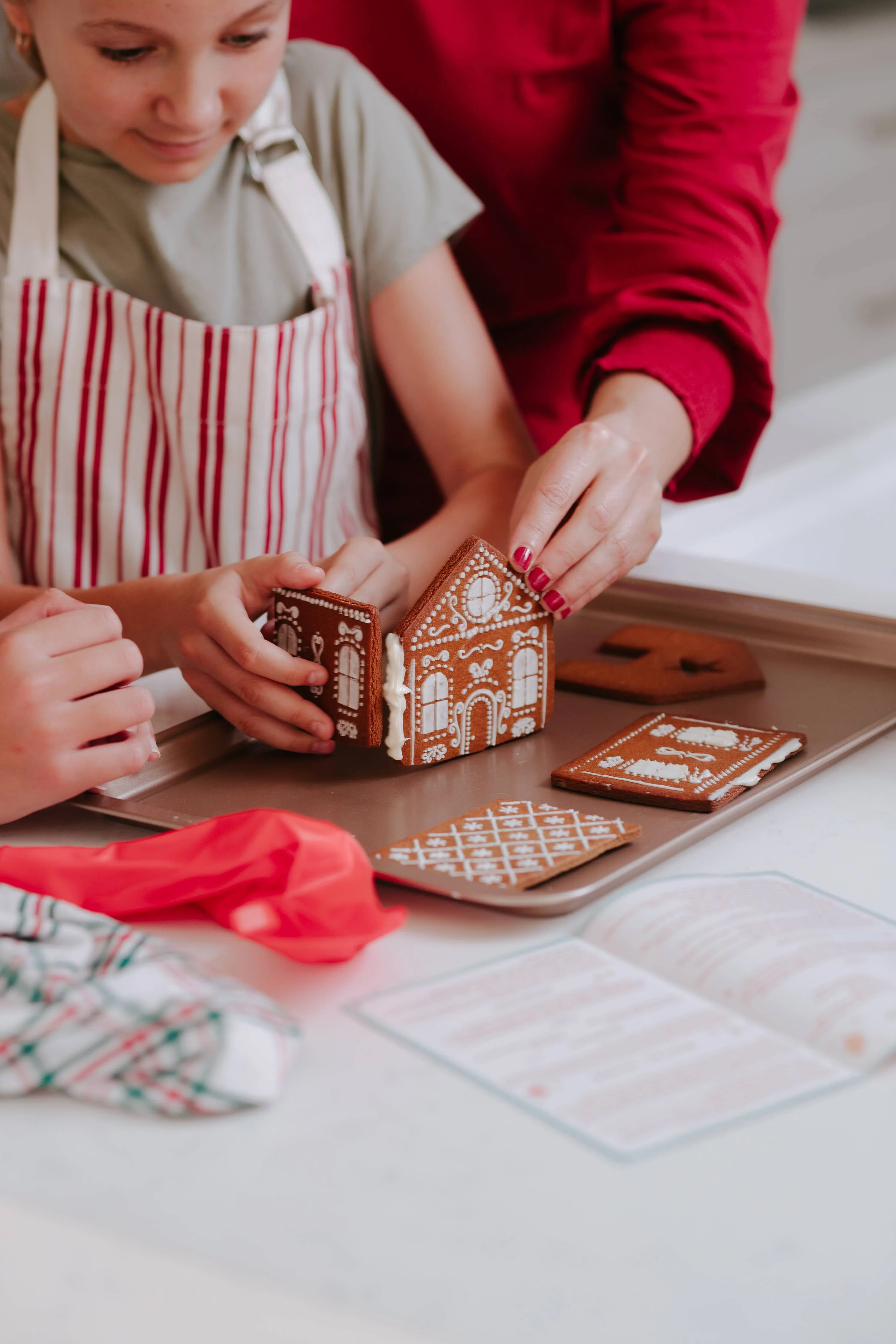 Make Your Own Gingerbread Village Baking Set - Image 5